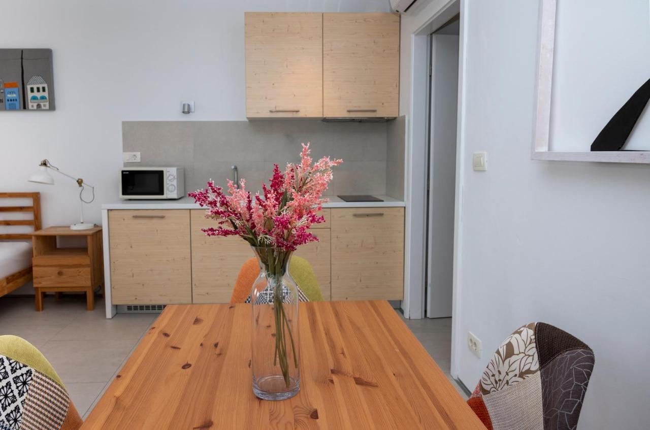 Luxury Apartments Jolara Mimice Exterior photo